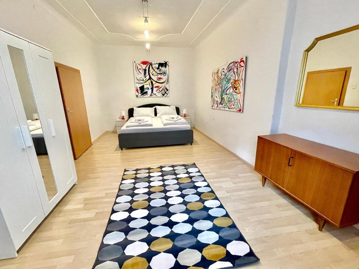Apartment Zum Schlossberg - Top 1 Self Check-In Graz Esterno foto